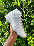 LEGEND BLUE AJ11 SIZE 8.5