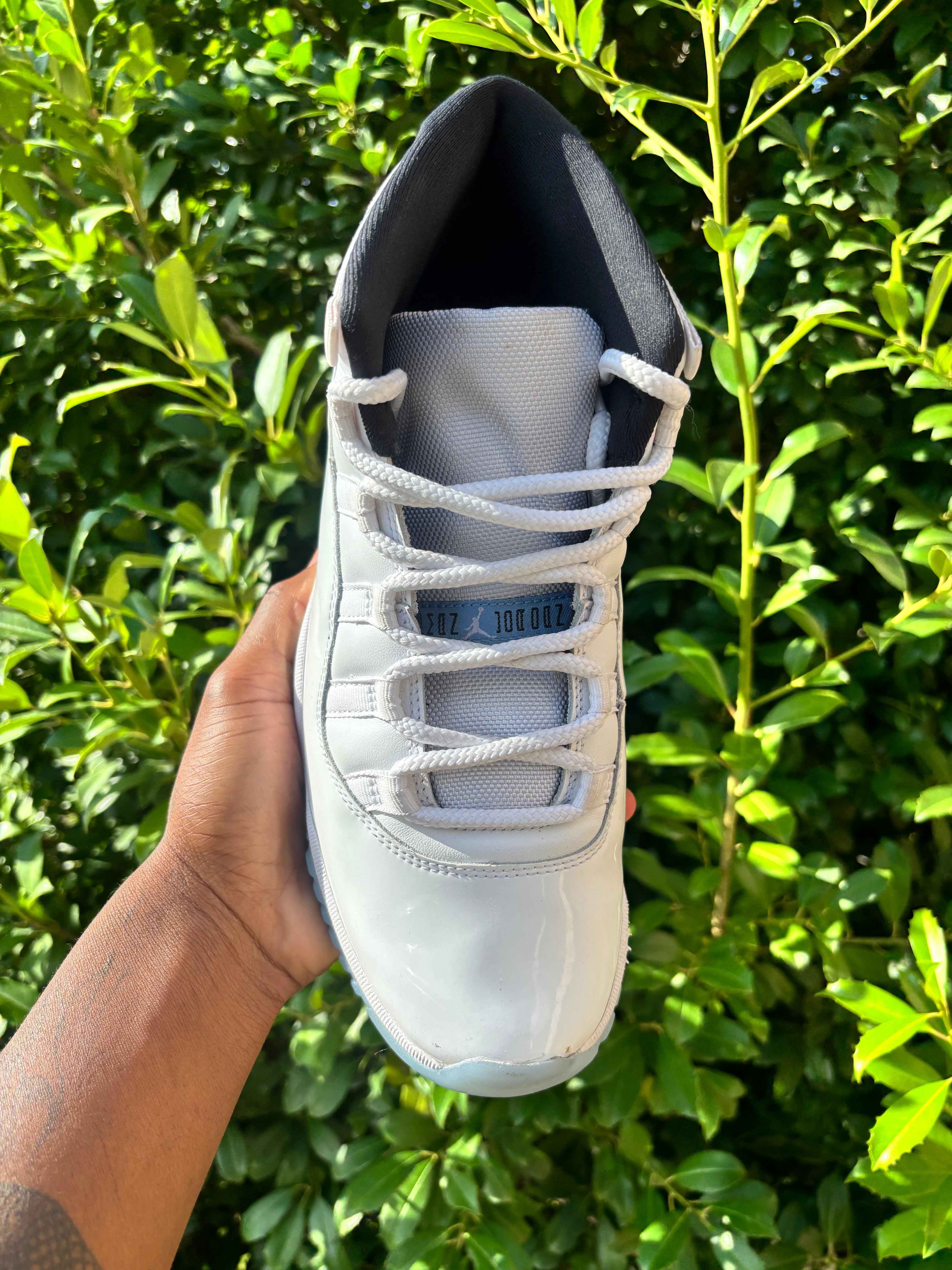 LEGEND BLUE AJ11 SIZE 8.5