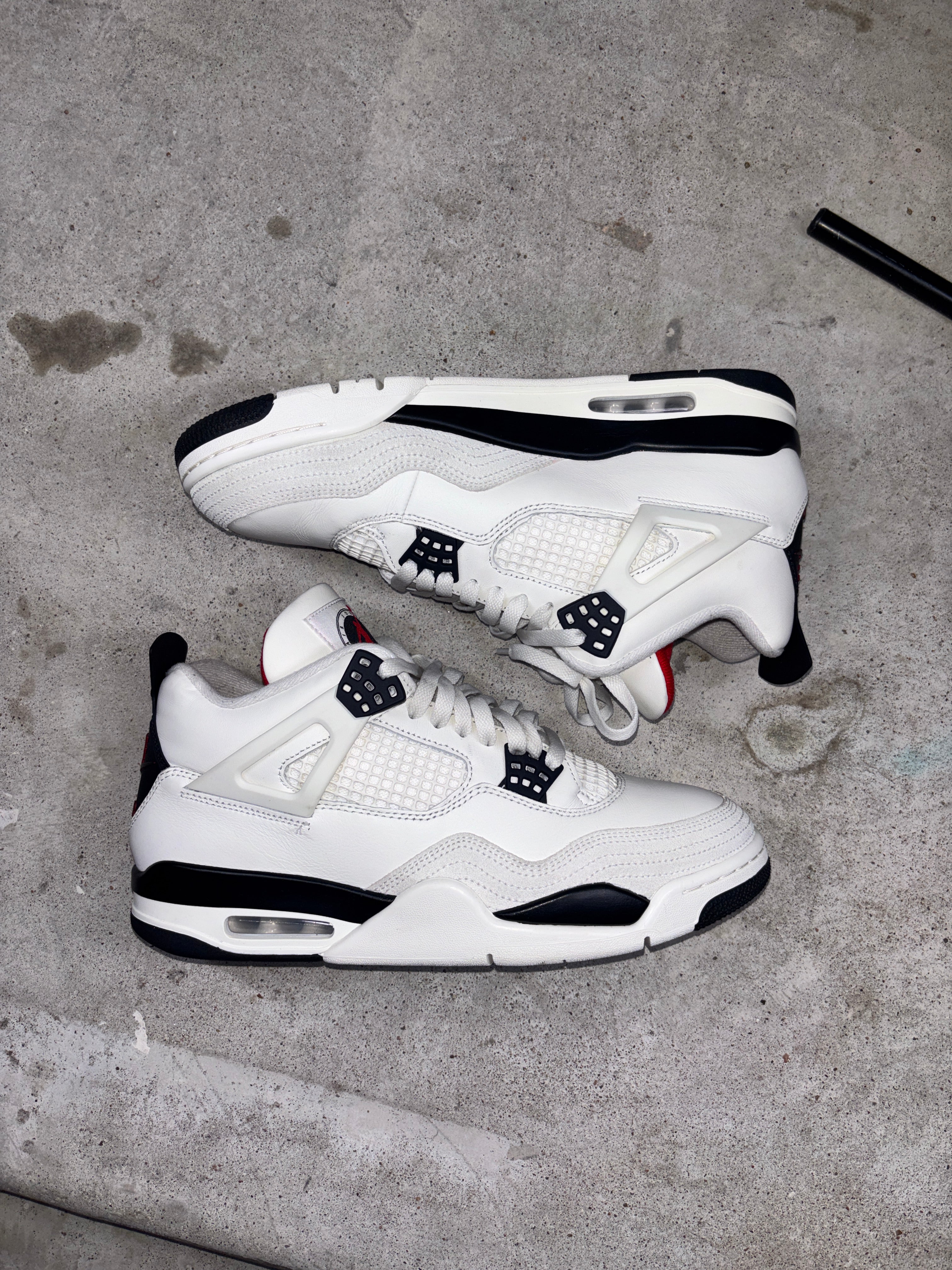 Jordan 4 "FLIGHT CLUB"