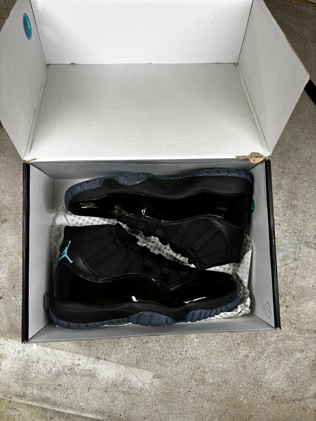 GAMMA BLUE 11s SIZE 8.5