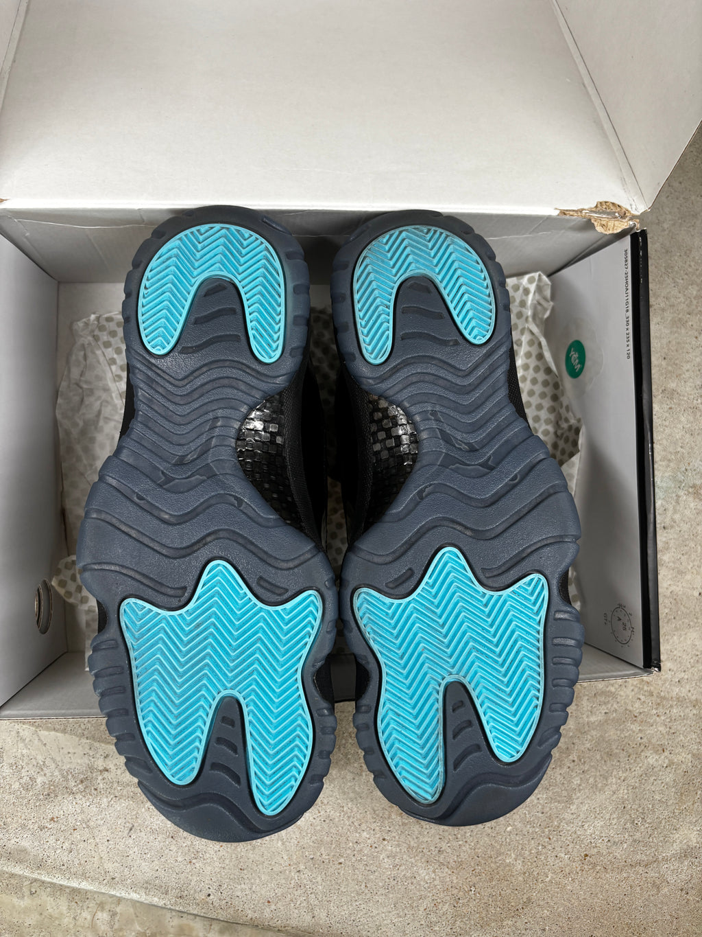 GAMMA BLUE 11s SIZE 8.5